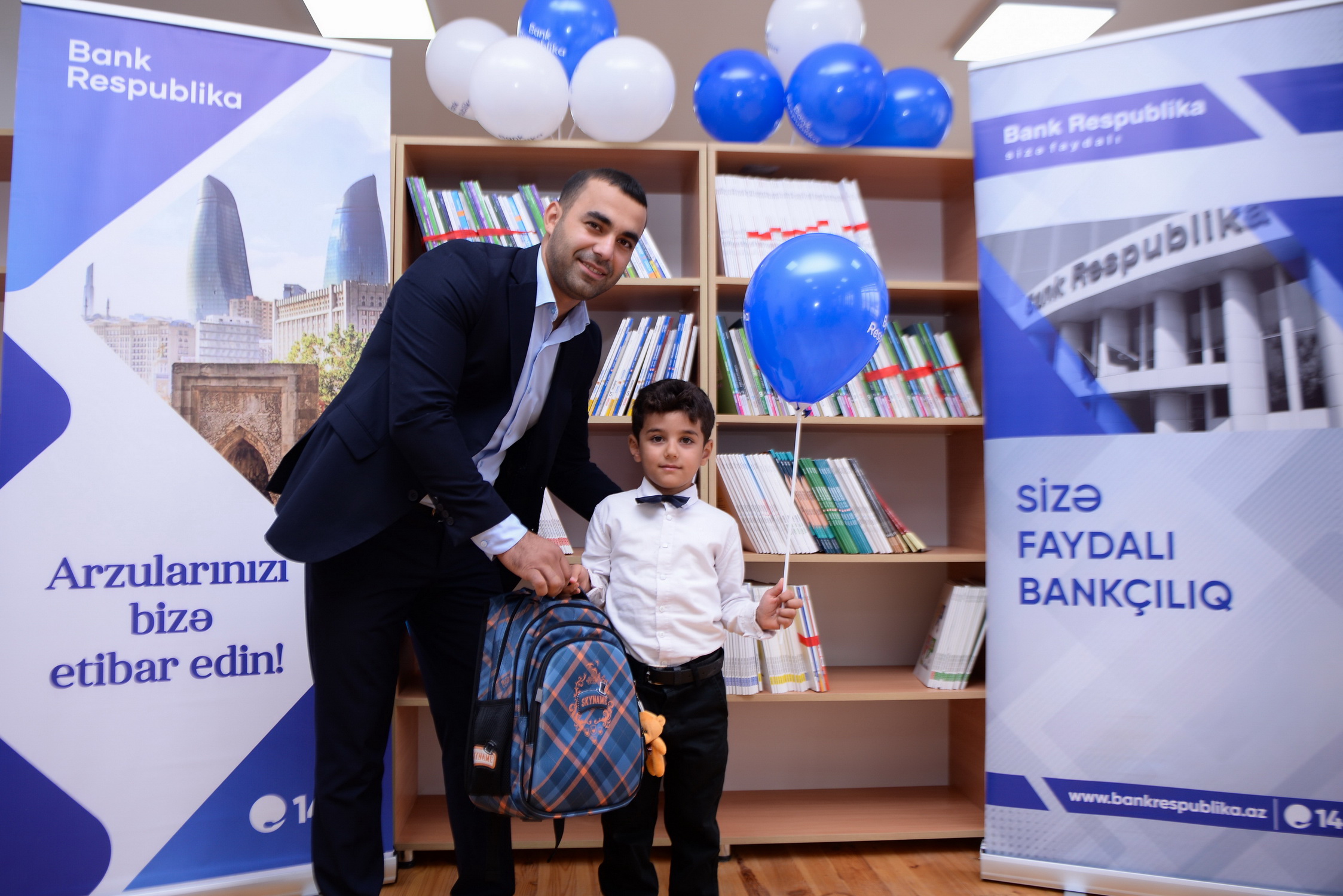 Bank Respublika Ağdamda ilk dəfə məktəbə gedəcək birinciləri sevindirdi